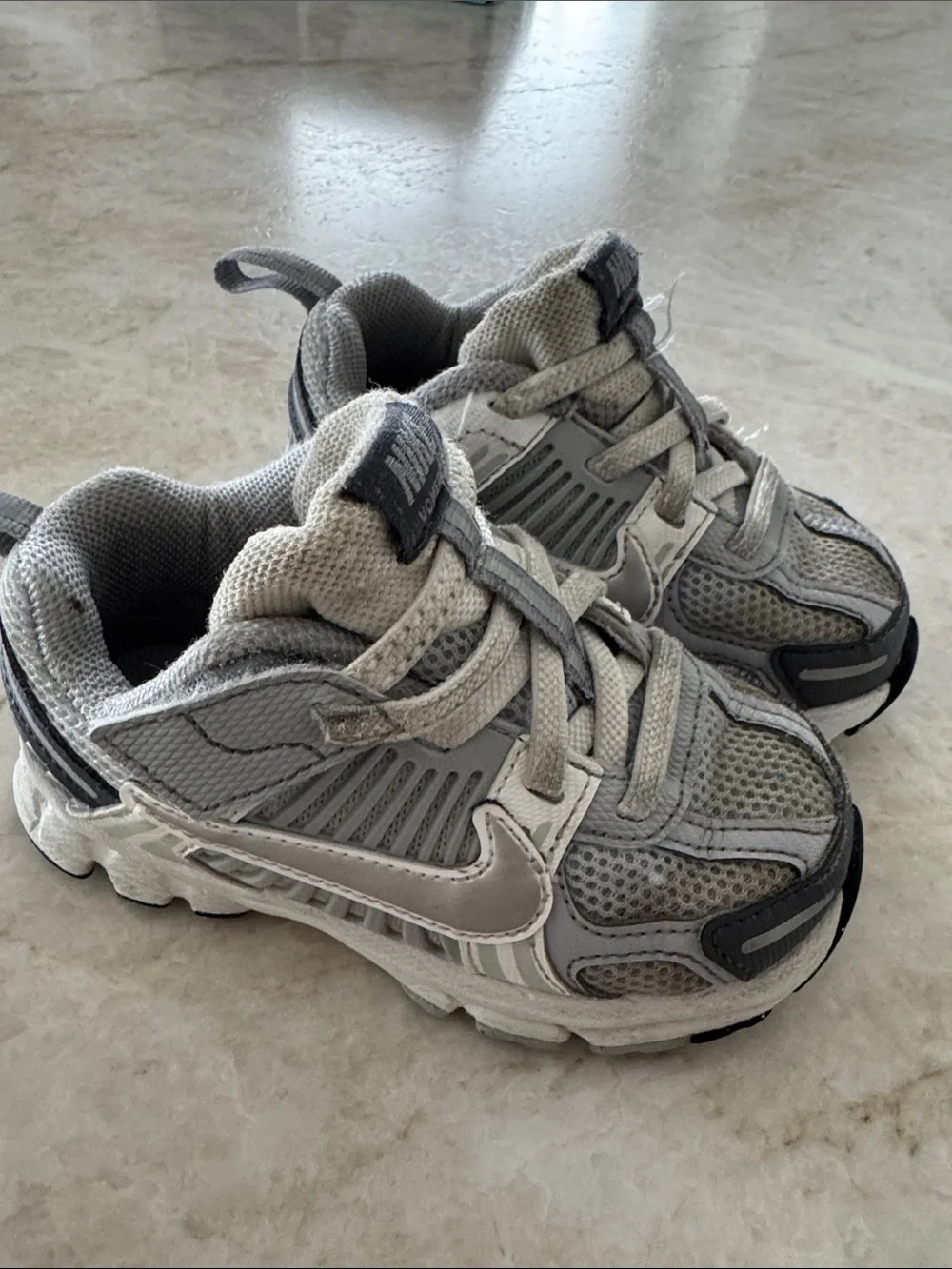 Nike Kids' Gray and White Athletic Sneakers - Picture 3 of 4